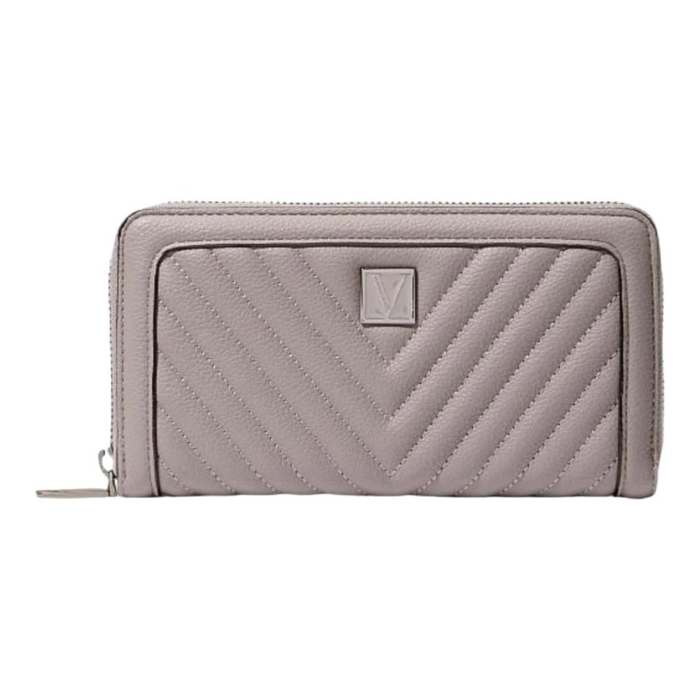 NWT Victoria's Secret The Victoria‎ Wallet Color Gray